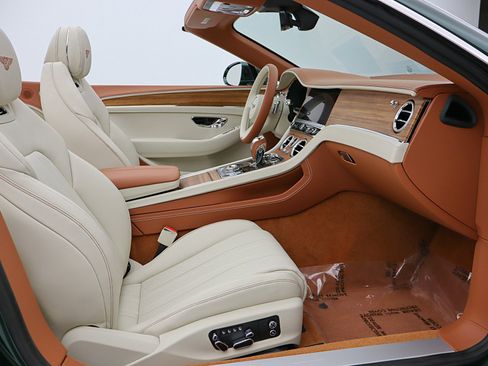 New 2026 Bentley Continental GTC image 48