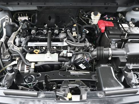 Used 2021 Nissan Kicks SV FWD image 21