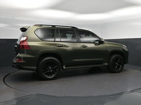 Used 2022 Lexus GX 460 w/ Black Line Special Edition AWD/4WD image 8