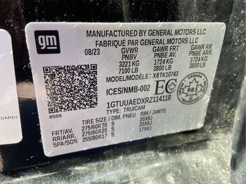 Used 2024 GMC Sierra 1500 Pro w/ Graphite Edition AWD/4WD image 31