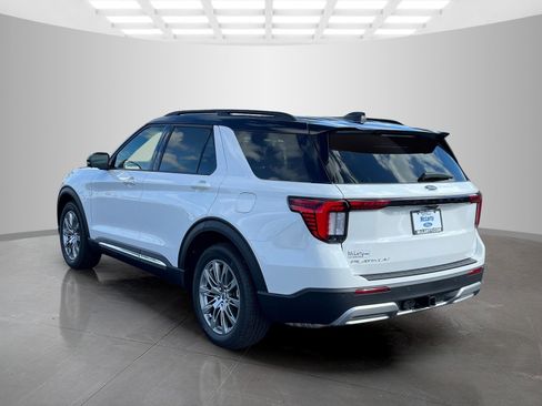 New 2025 Ford Explorer Platinum image 6