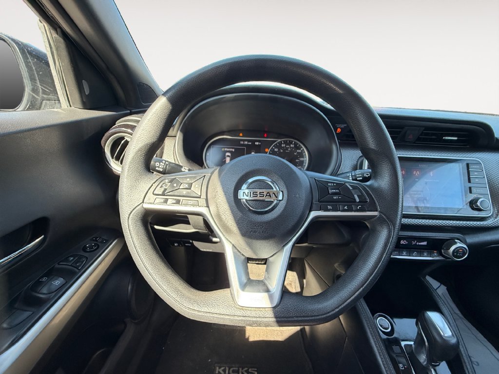 Used 2020 Nissan Kicks SV FWD image 12
