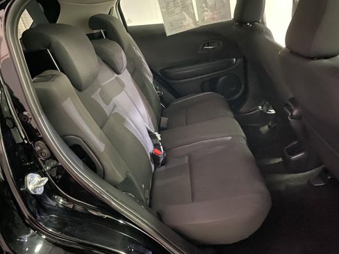 Used 2022 Honda HR-V LX image 12