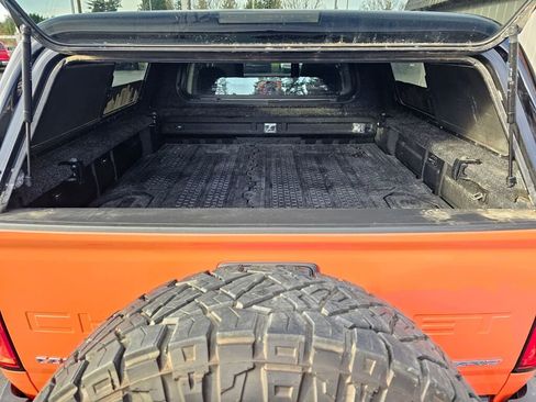 Used 2021 Chevrolet Colorado ZR2 image 16