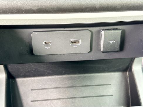 Used 2022 Land Rover Defender 110 XS Edition image 29