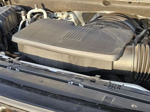 Used 2024 Chevrolet Suburban High Country AWD/4WD image 23