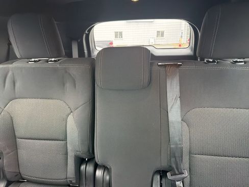 Used 2016 Ford Explorer XLT w/ Equipment Group 201A image 13