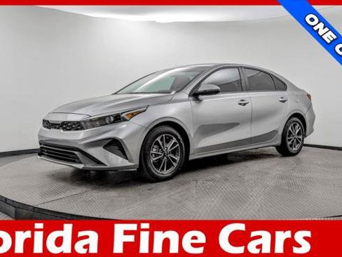 Used 2024 Kia Forte LXS w/ LXS Technology Package FWD image 1