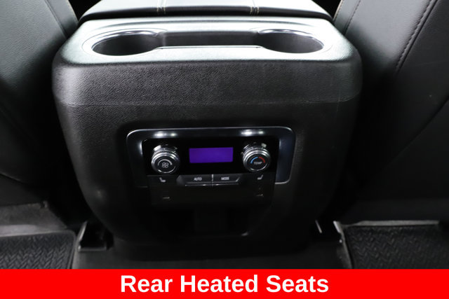 Used 2025 GMC Yukon Elevation w/ LPO, Elevation Black Package AWD/4WD image 29