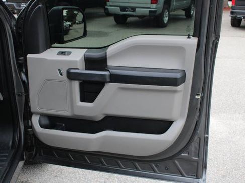 Used 2018 Ford F150 XL w/ Equipment Group 101A Mid AWD/4WD image 30