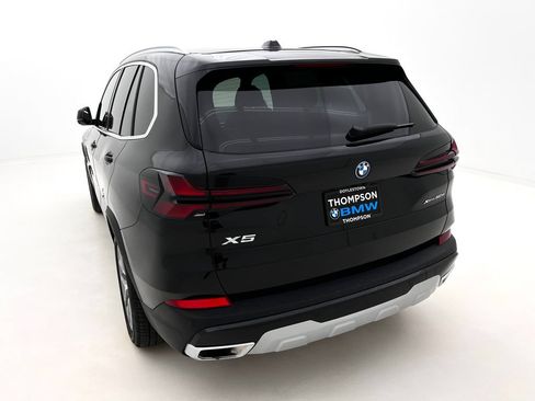 Used 2026 BMW X5 xDrive50e w/ Climate Comfort Package AWD/4WD image 6