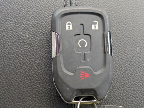 Used 2024 GMC Terrain SLE w/ Driver Convenience Package FWD image 25