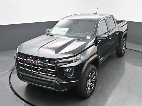 New 2025 GMC Canyon AT4 image 38