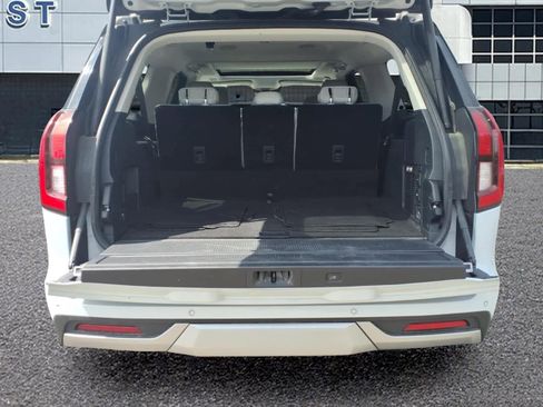 Used 2025 Ford Expedition Max Platinum w/ Driver's Package AWD/4WD image 8