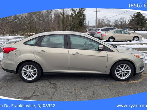 Used 2016 Ford Focus SE image 5