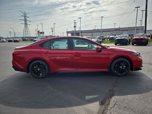 New 2026 Toyota Camry SE FWD image 6