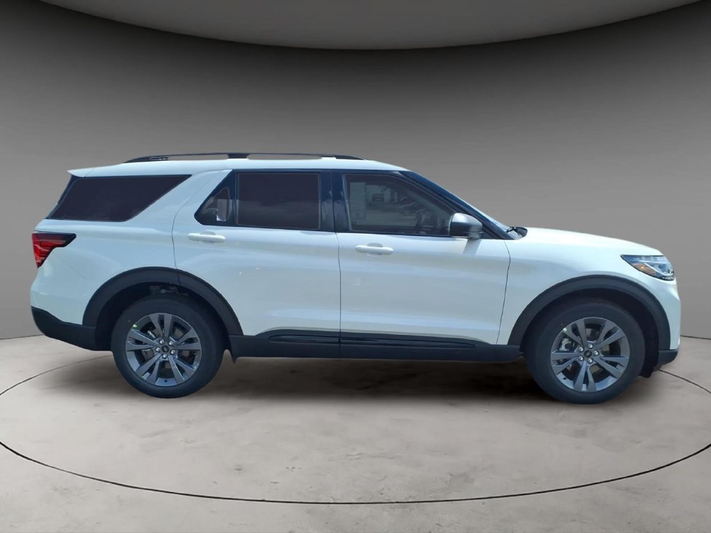 New 2026 Ford Explorer Active w/ Active Comfort Package AWD/4WD image 7