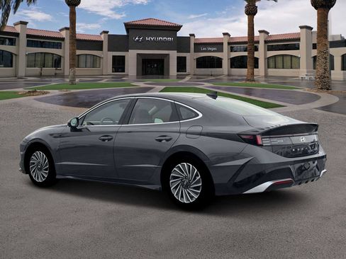 New 2026 Hyundai Sonata Limited FWD image 4