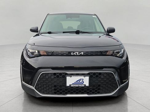 Used 2025 Kia Soul LX w/ LX Technology Package FWD image 3