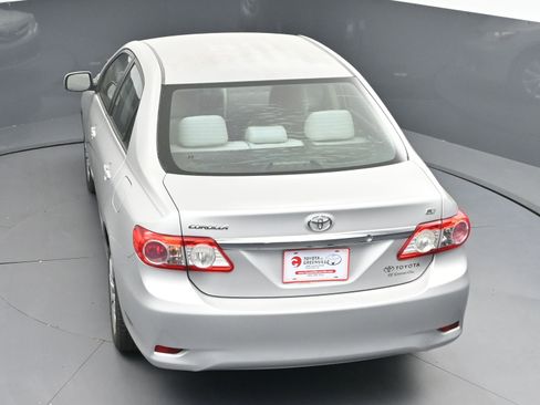 Used 2012 Toyota Corolla LE image 34