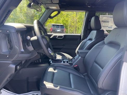New 2026 Ford Bronco Big Bend w/ Black Diamond Package AWD/4WD image 16