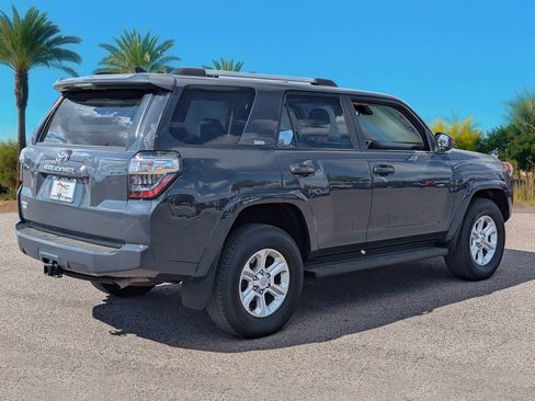 Used 2024 Toyota 4Runner SR5 image 5