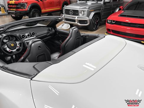 Used 2016 Ferrari California T image 46