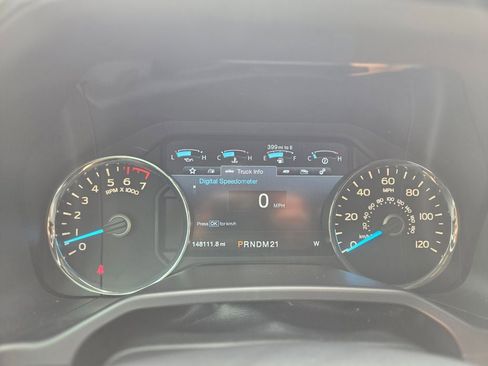 Used 2016 Ford F150 Lariat w/ Equipment Group 502A Luxury AWD/4WD image 18