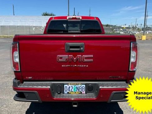 Used 2022 GMC Canyon AT4 image 5