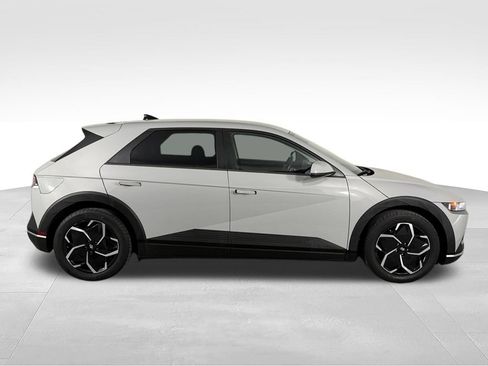 Used 2024 Hyundai Ioniq 5 SEL RWD image 6