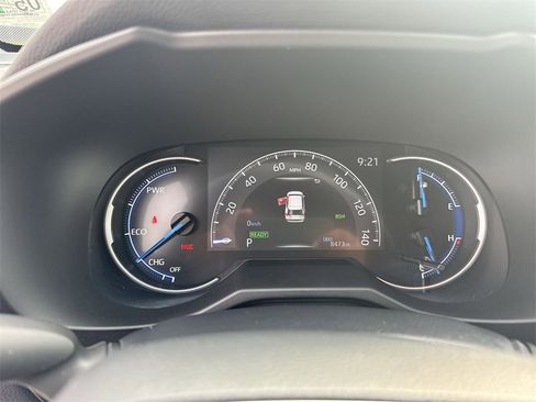 Used 2023 Toyota RAV4 SE image 21