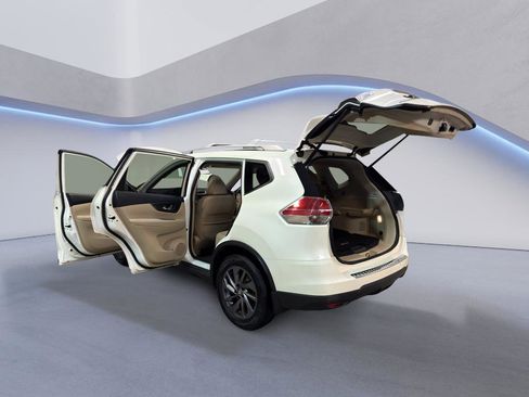 Used 2016 Nissan Rogue SL w/ SL Premium Package image 10