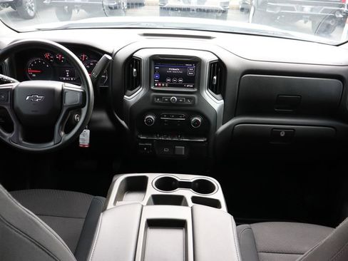 Used 2020 Chevrolet Silverado 1500 Custom Trail Boss w/ Custom Convenience Package AWD/4WD image 15