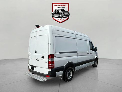 Used 2017 Mercedes-Benz Sprinter 2500 image 6