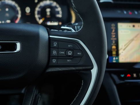 New 2026 Jeep Grand Cherokee L Limited image 23