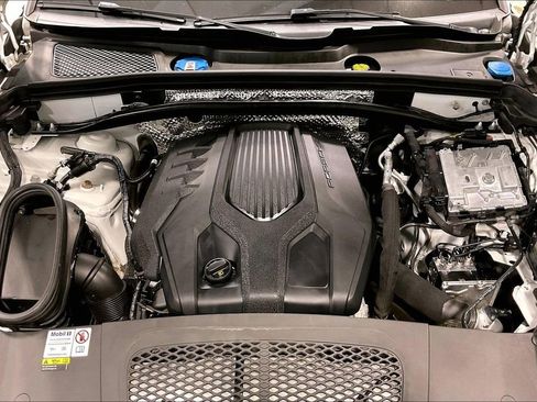 Used 2023 Porsche Macan AWD/4WD image 30