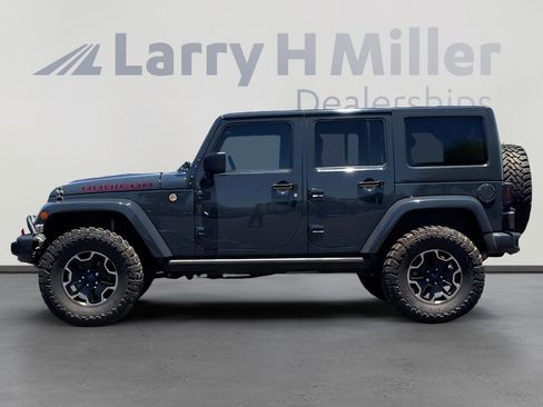 Used 2016 Jeep Wrangler Unlimited Rubicon AWD/4WD image 2