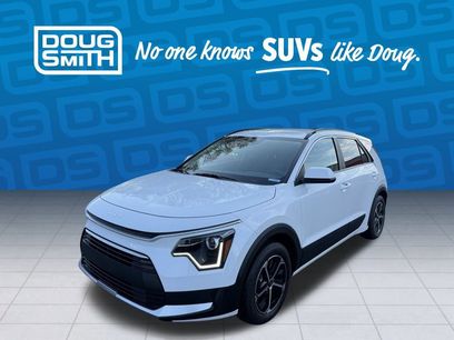 Used 2024 Kia Niro LX