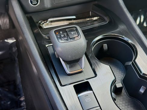 Used 2023 Nissan Rogue SV w/ SV Premium B Package image 15