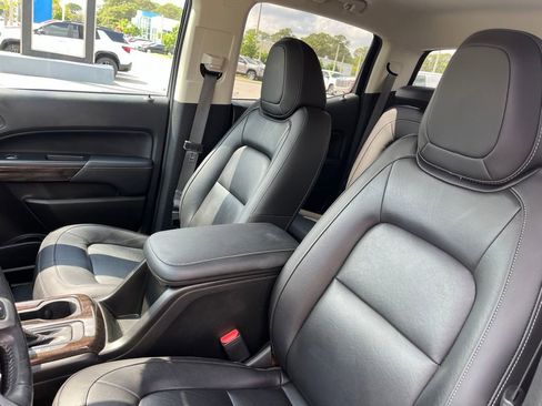 Used 2022 GMC Canyon Elevation w/ Elevation Premium Package RWD image 8