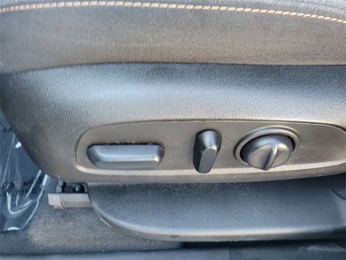 Used 2022 Chevrolet Equinox LT image 5