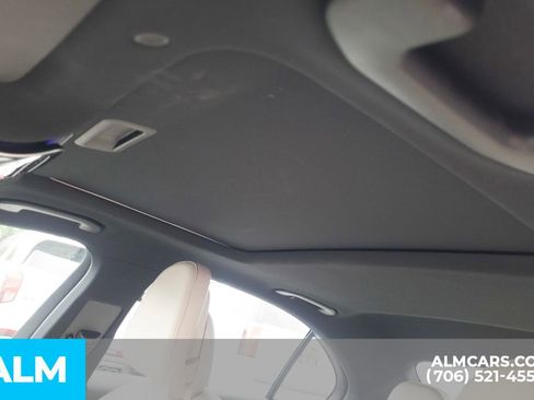 Used 2025 Mercedes-Benz C 300 Sedan image 18