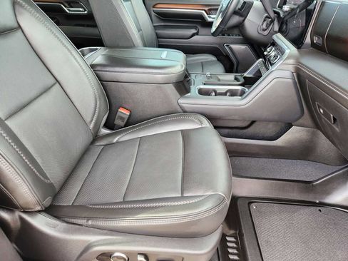 Used 2024 GMC Sierra 2500 Denali w/ Denali Reserve Package image 15