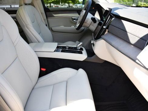 New 2026 Volvo XC90 B6 Ultra w/ Protection Package Premier AWD/4WD image 30