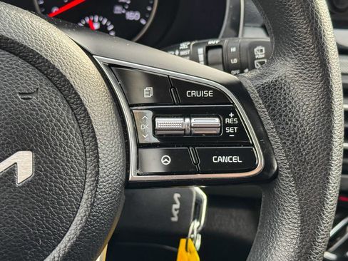 Used 2022 Kia Seltos LX image 26