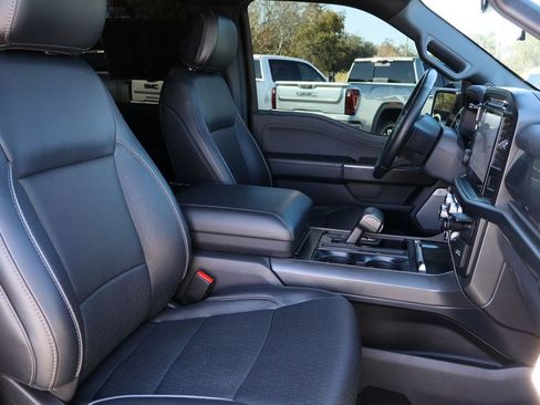 Used 2024 Ford F150 Lariat w/ FX4 Off-Road Package image 31