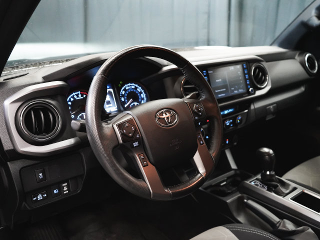 Used 2023 Toyota Tacoma TRD Off-Road AWD/4WD image 18
