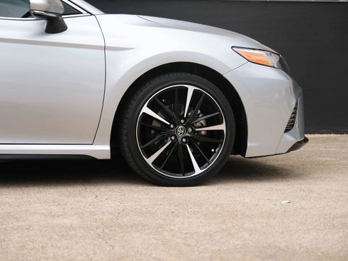 Used 2020 Toyota Camry XSE image 13