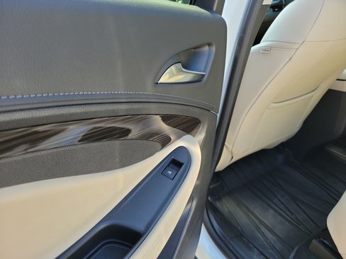 Used 2020 Buick Envision Premium AWD/4WD image 13