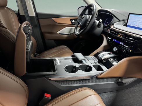 Certified 2024 Acura MDX FWD w/ Technology Package image 29